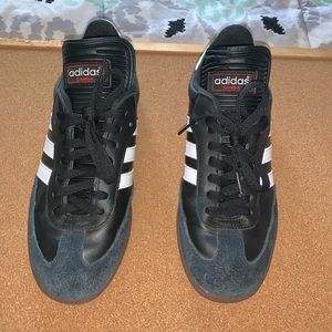 Adidas Samba Classic indoor soccer shoes